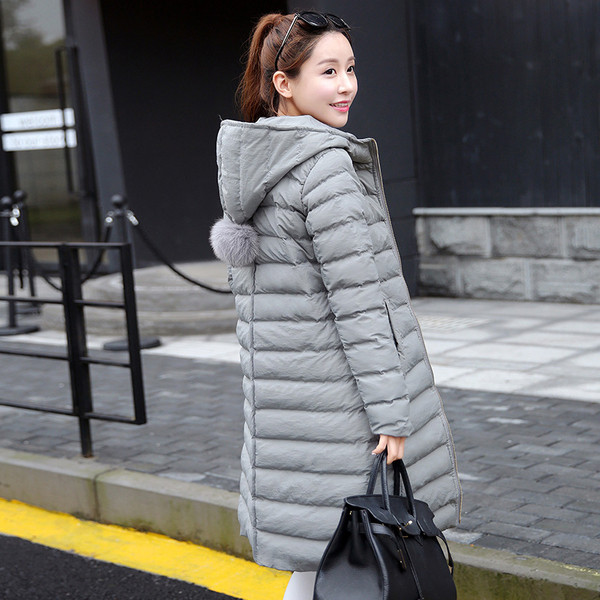 Geaca de dama lunga de iarna cu gluga in doua culori