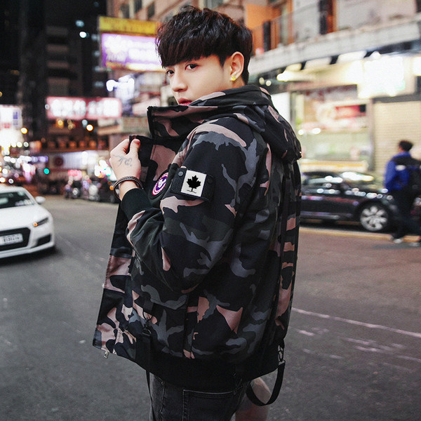 Jachetă modernă pentru bărbați în două culori cu inscripție și embleme