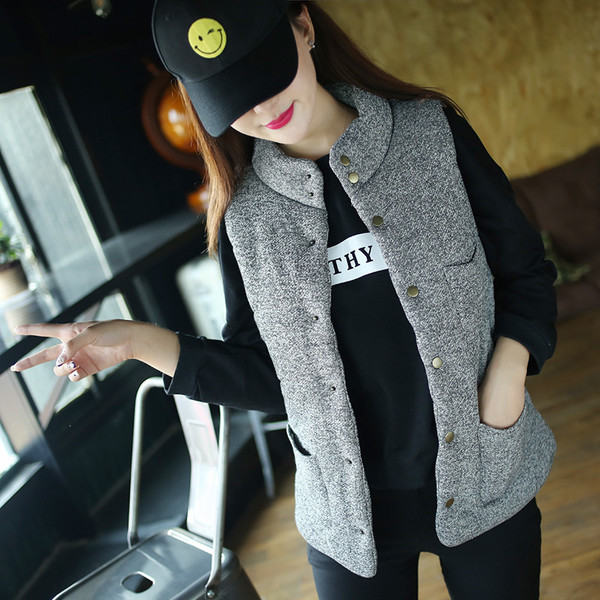 Γυναικείο γιλέκο με κολάρο σε σχήμα O