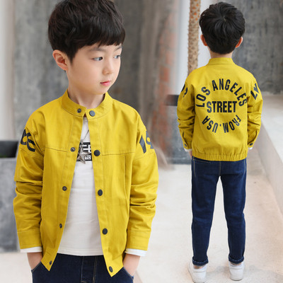 Παιδικό μπουφάν τζην  σε δύο χρώματα - κίτρινο και ροζ για αγόρια