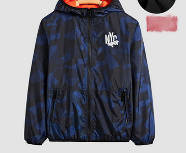 Καθημερινό παιδικό μπουφάν σε διάφορα χρώματα για αγόρια