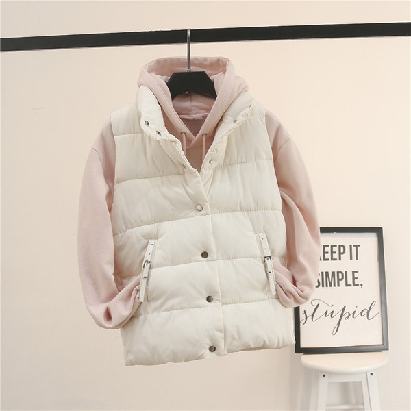 Κομψό ανδρικό γιλέκο με τσέπες σε δύο χρώματα