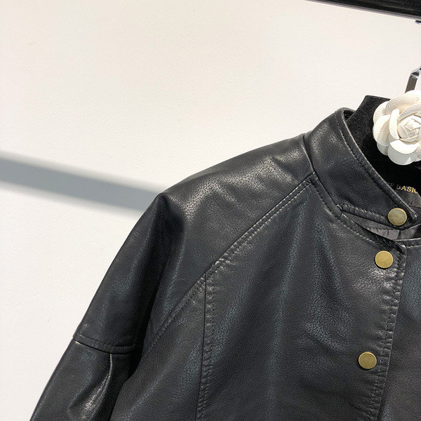 ΝΕΟ μοντέρνο δερμάτινο μπουφάν με κουμπιά και τσέπες σε μαύρο χρώμα