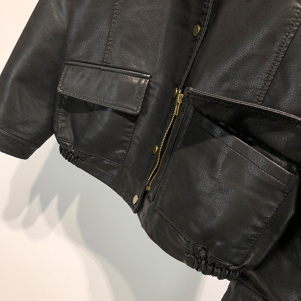 ΝΕΟ μοντέρνο δερμάτινο μπουφάν με κουμπιά και τσέπες σε μαύρο χρώμα