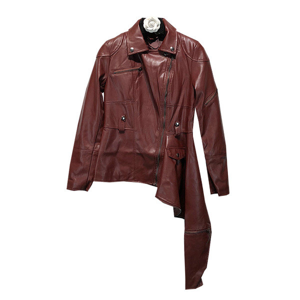 Асиметрично дамско яке от еко кожа в бордо и черен цвят