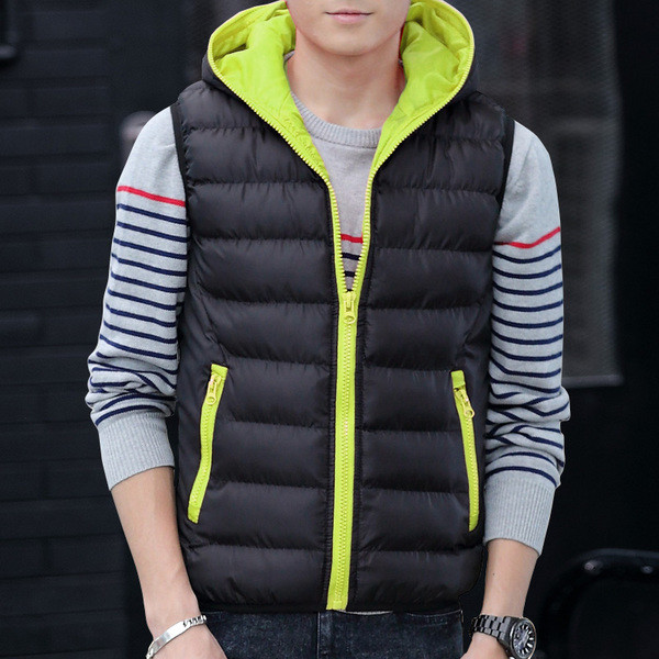 Ανδρικό γιλέκο με κουκούλα  σε δύο χρώματα