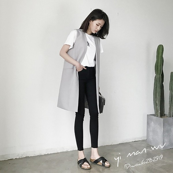 Κομψό γυναικείο γιλέκο 