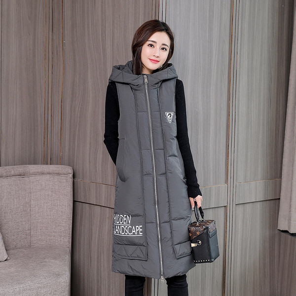 Γυναικείο μακρύ γιλέκο με κουκούλα και επιγραφή