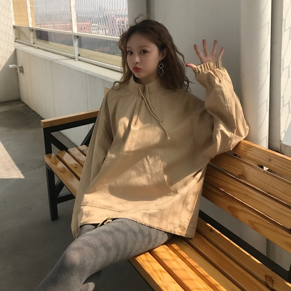 Ежедневно есенно дамско яке в два цвята