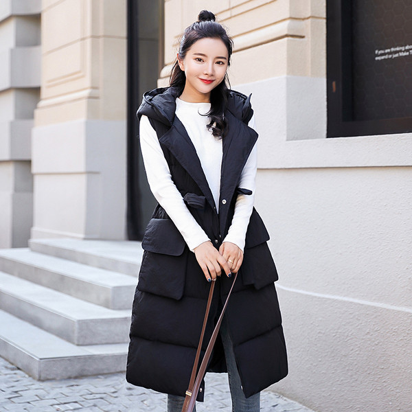 Γυναικείο μοντέρνο γιλέκο με  ζώνη