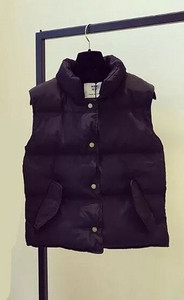 Casual ανδρικό γιλέκο με τσέπη σε μαύρο και λευκό χρώμα