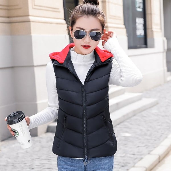 Γυναικείο γιλέκο με ψηλό γιακά με  κουκούλα