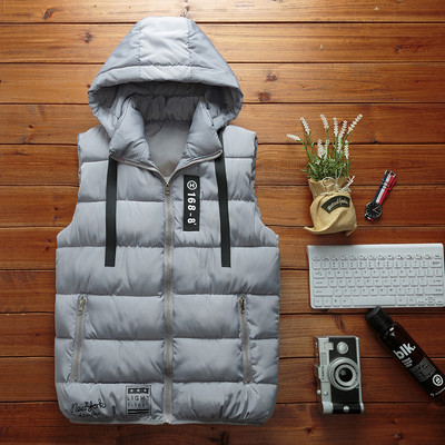 Ανδρικό αθλητικό γιλέκο με τσέπες και κουκούλα σε διάφορα χρώματα