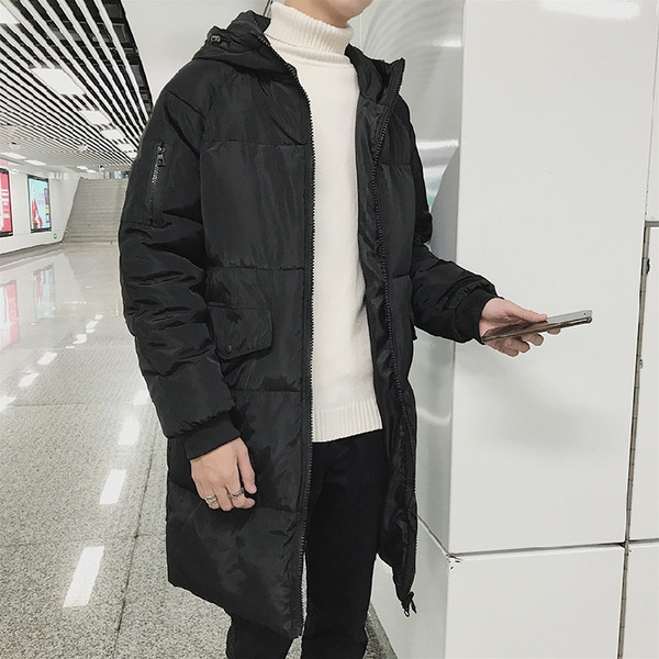 Geaca lunga de barbati de culoare neagra cu imprimeu