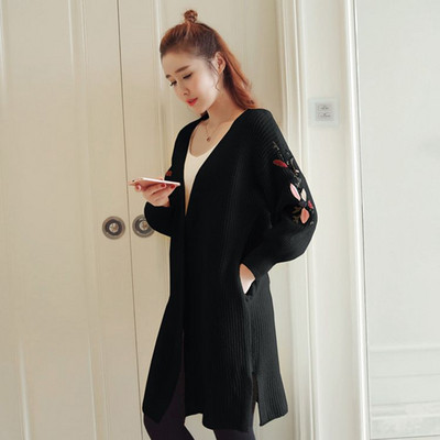 Μοντέρνα ζακέτα για έγκυες γυναίκες με φυτικά κεντήματα σε διάφορα χρώματα