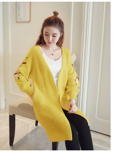 Μοντέρνα ζακέτα για έγκυες γυναίκες με φυτικά κεντήματα σε διάφορα χρώματα