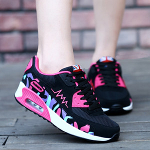 Καθημερινά γυναικεία πάνινα παπούτσια σε διάφορα χρώματα