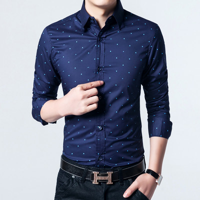 Κομψό ανδρικό πουκάμισο σε σκούρα χρώματα με εκτύπωση