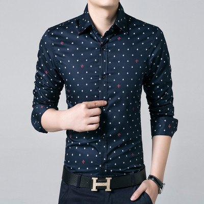 Κομψό ανδρικό πουκάμισο σε σκούρα χρώματα με εκτύπωση