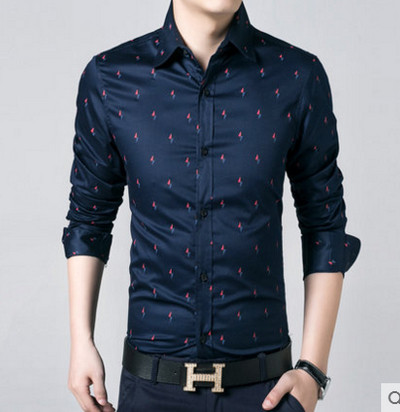 Κομψό ανδρικό πουκάμισο σε σκούρα χρώματα με εκτύπωση