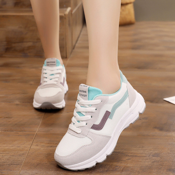 Μοντέρνα γυναικεία παπούτσια σε επτά χρώματα