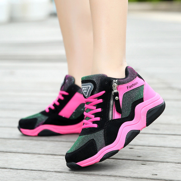 Κομψά κυρίες πάνινα παπούτσια σε δύο χρώματα