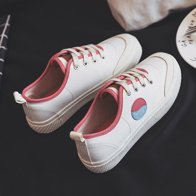 Γυναικεία παπούτσια σε τέσσερα χρώματα