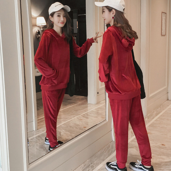 Set sport pentru gravide din catifea in negru si rosu