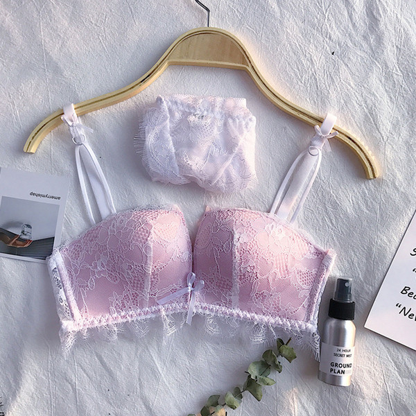 Γυναικείο σετ εσωρούχων σε διάφορα χρώματα