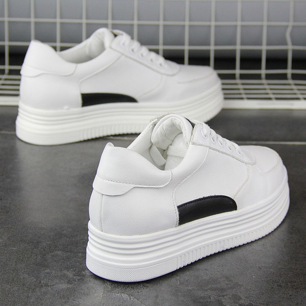 Μοντέρνα γυναικεία  πάνινα παπούτσια υψηλών τακουνιών