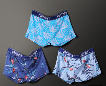 Lenjerie modernă pentru bărbați - un set de 3 piese în mai multe culori și modele