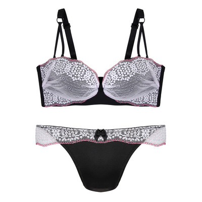 Σετ γυναικεία εσωρούχα  σε μπλε και μαύρο χρώμα