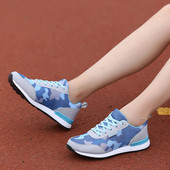 Ανδρικά πάνινα παπούτσια σε διάφορα χρώματα κατάλληλα για τη καθημερινή ζωή