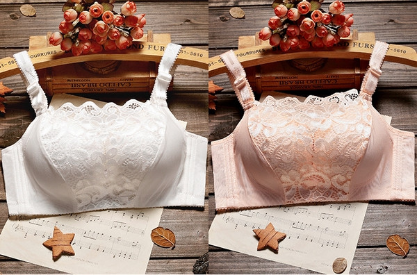 Σετ από δύο τεμ. σουτιέν από  δαντέλας σε διάφορα χρώματα