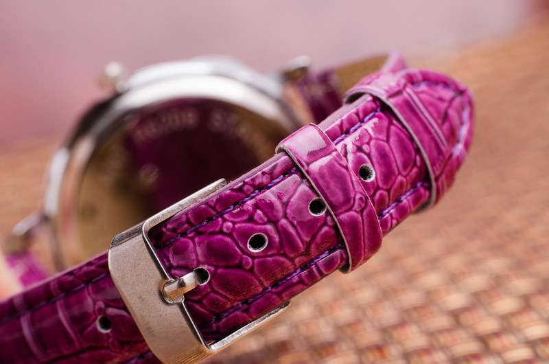 Дамски часовник Saneesi Italy в Лилаво