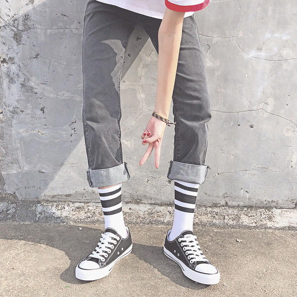 Αθλητικά γυναικεία παπούτσια σε διάφορα χρώματα