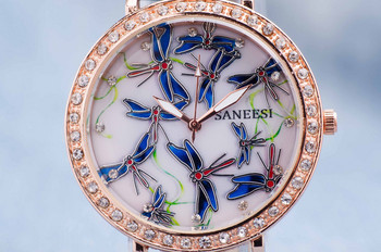 Дамски часовник Saneesi Blue в Бяло