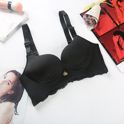 Σύγχρονο γυναικείο σουτιέν σε τέσσερα χρώματα