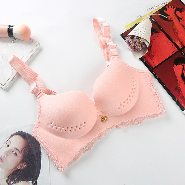 Σύγχρονο γυναικείο σουτιέν σε τέσσερα χρώματα