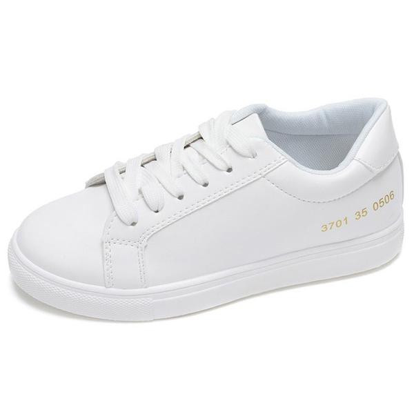 Καθημερινά αθλητικά παπούτσια σε λευκό χρώμα