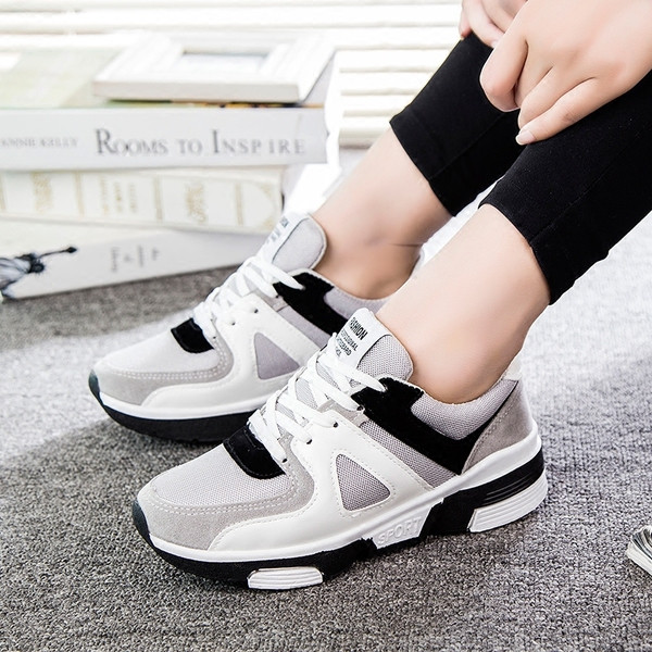 Γυναικεία  πάνινα παπούτσια με πλατφόρμα σε διάφορα χρώματα