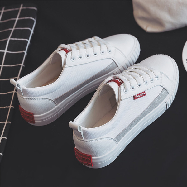 Γυναικεία πάνινα παπούτσια σε δύο χρώματα