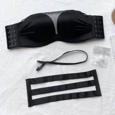 Μοντέρνο  γυναικείο σουτιέν σε τρία χρώματα