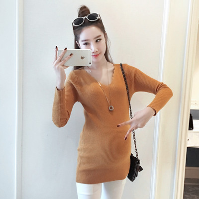 Еластичен пуловер за бременни жени с V-образно деколте в няколко цвята