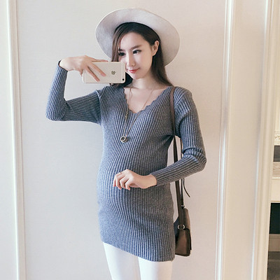 Еластичен пуловер за бременни жени с V-образно деколте в няколко цвята