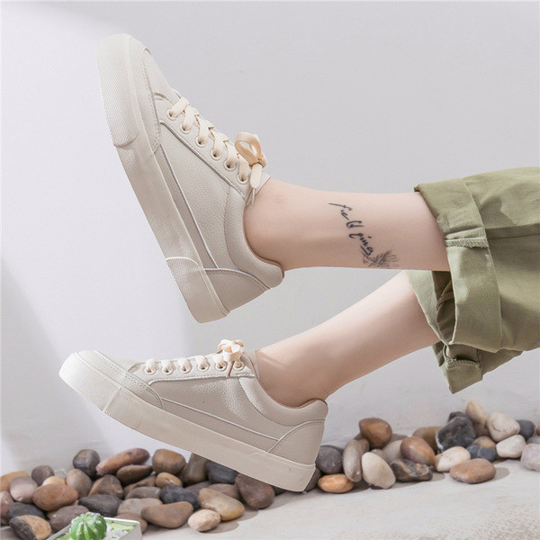 Adidasi moderni de dama in culori vii