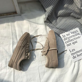 Ανδρικά πάνινα παπούτσια σε δύο χρώματα κατάλληλα για τη  καθημερινή ζωή