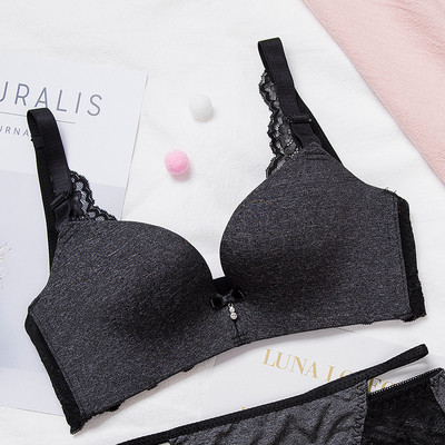 Μοντέρνο  γυναικείο σουτιέν σε πέντε χρώματα