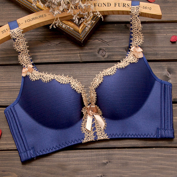 Σύγχρονο γυναικείο σουτιέν σε τέσσερα χρώματα με δαντέλα