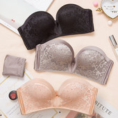 Κομψό  γυναικείο σετ  σουτιέν με δαντέλα σε διάφορα χρώματα